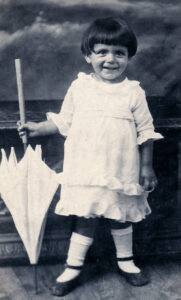 image7 560px 181x300